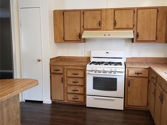 5th image of 17160 Aragon Dr