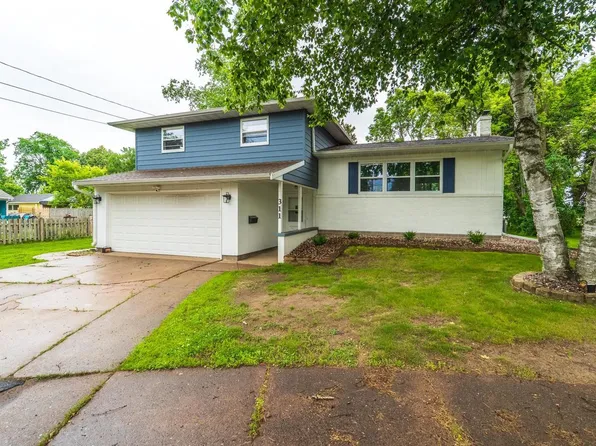 311 OAKWOOD CIRCLE, Wausau, WI 54403