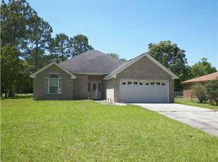 5303 Woodridge Ct, Gautier, MS 39553