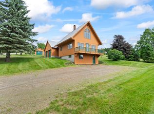 11 Overlook Rd, Rangeley, ME 04970