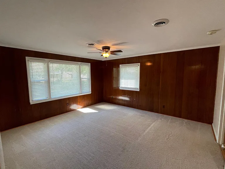 102 Caran Rd — Photo 32