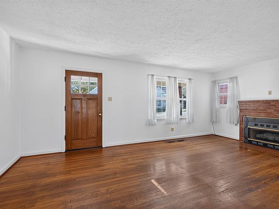 4th image of 31 W 19th St