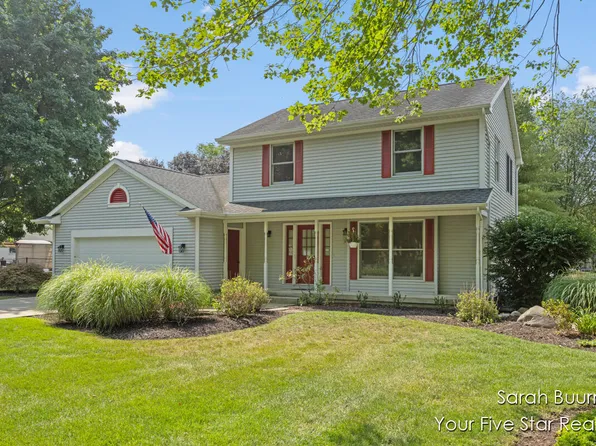 2966 Gold Dust St NE, Belmont, MI 49306
