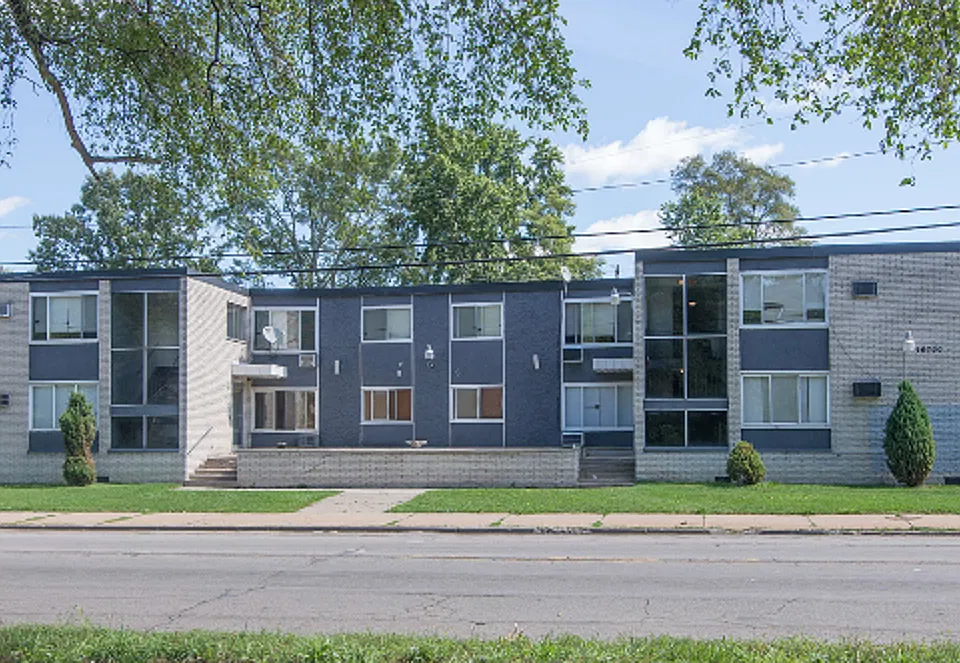 16700 Lahser Rd #13
