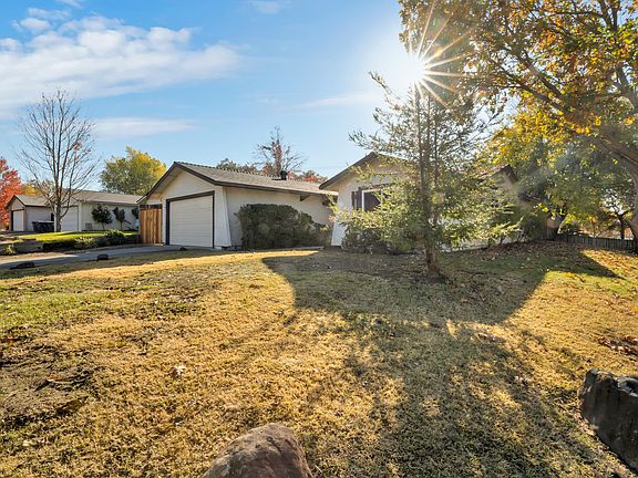 3rd image of 6579 Mauana Way