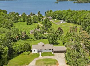 317 Pond Road, Manchester, ME 04351