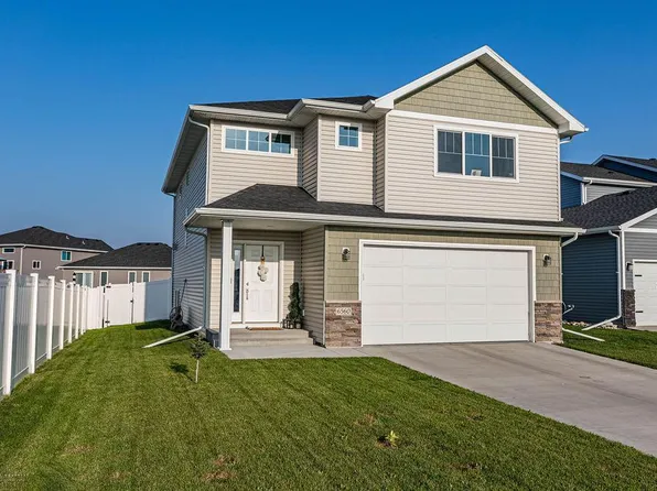 6560 Deer Creek Pkwy, Fargo, ND 58104
