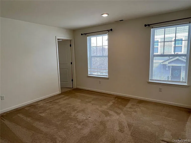 95 Meadow View Dr — Photo 21