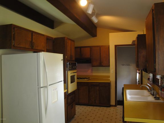 4th image of 15101 Deremo Ave