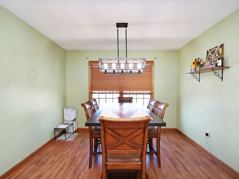 309 Lockett Ln — Photo 6