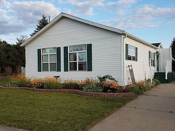 5th image of 3325 Emerald Park Dr