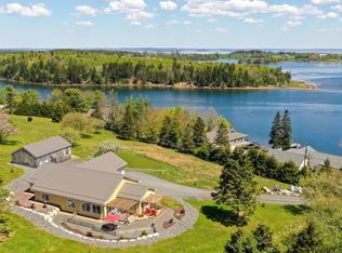 207 Hebb Point Rd, Lunenburg, NS B0J 2C0