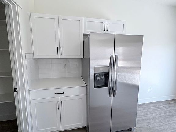 4th image of 5669 S Weehawken Ln
