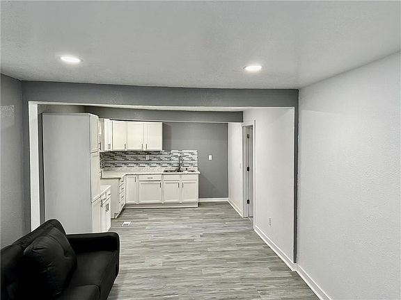 5th image of 2718 S 24th St