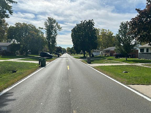 5th image of 34535 Beaconsfield St