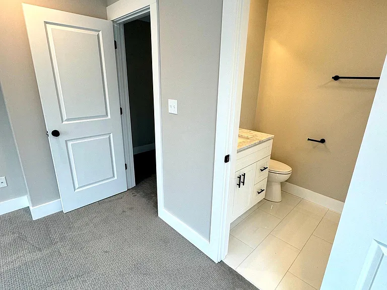 121 Norway Ave — Photo 23