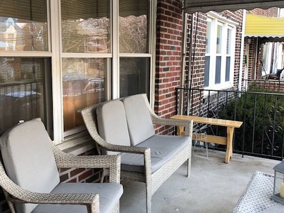 2nd image of 1051 Brinsmade Ave