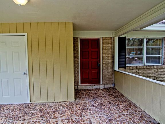 5th image of 280 Westwood Ave