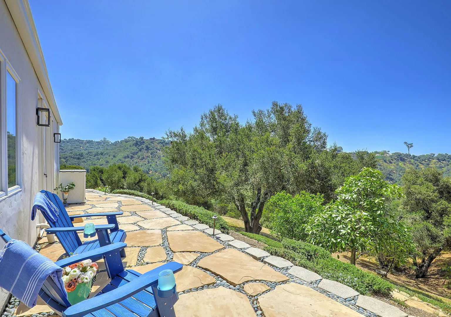 Canyon Casita- Furnished 2 bdrm — Photo 1
