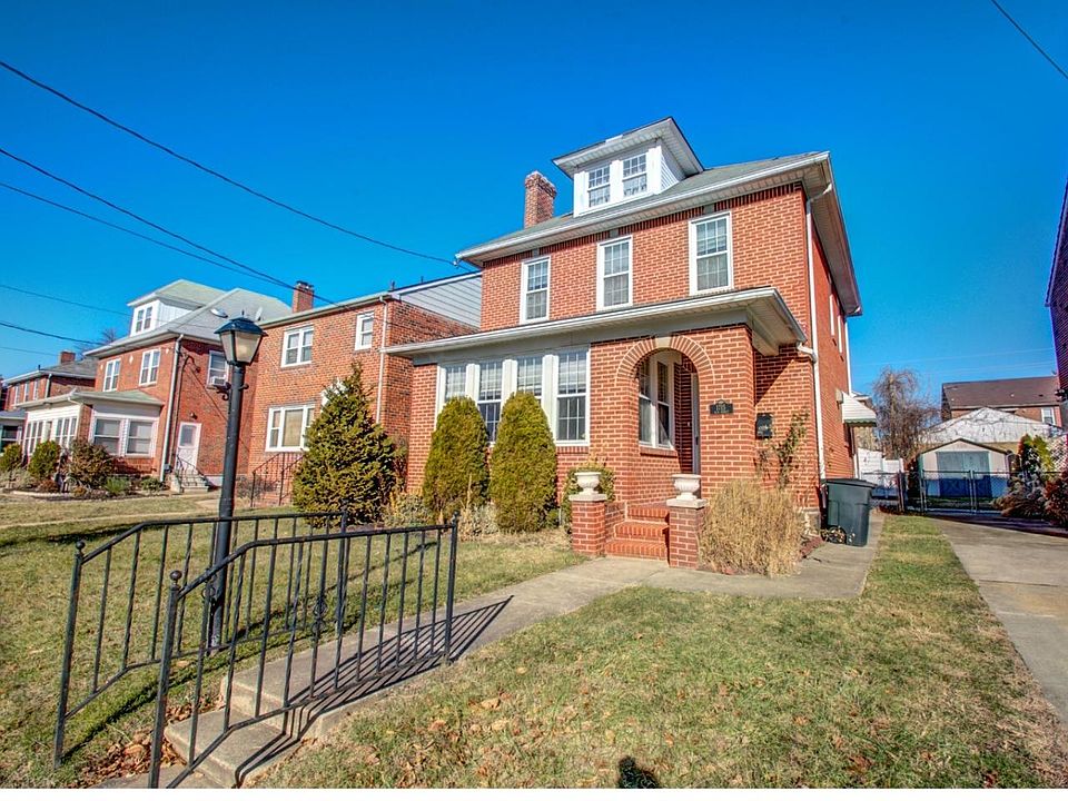1st image of 1715 Elm St