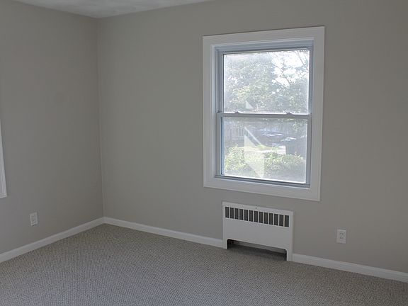 5th image of 16 Colwell Dr