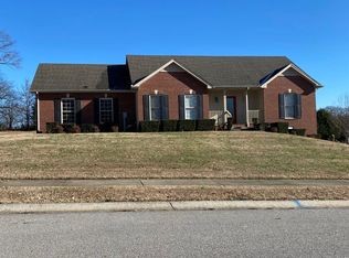 119 Dixie Ln, Pleasant View, TN 37146
