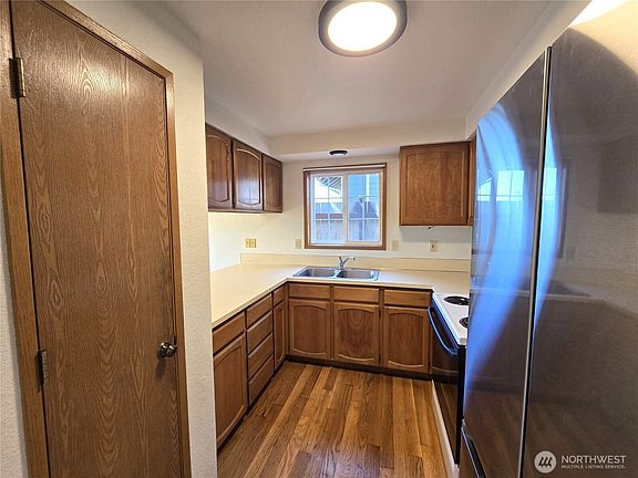 4th image of 316 S 3rd Street