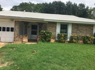 315 Rambling Ct, Euless, TX 76039