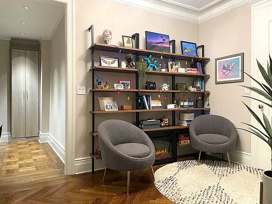 Rented by T&T Real Estate | media 44