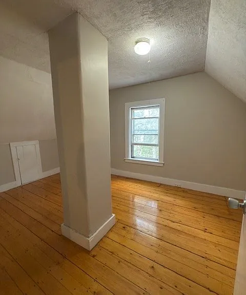 137 Lynde St #2 — Photo 15