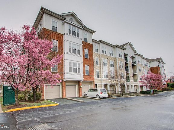 4th image of 503 King Farm #207