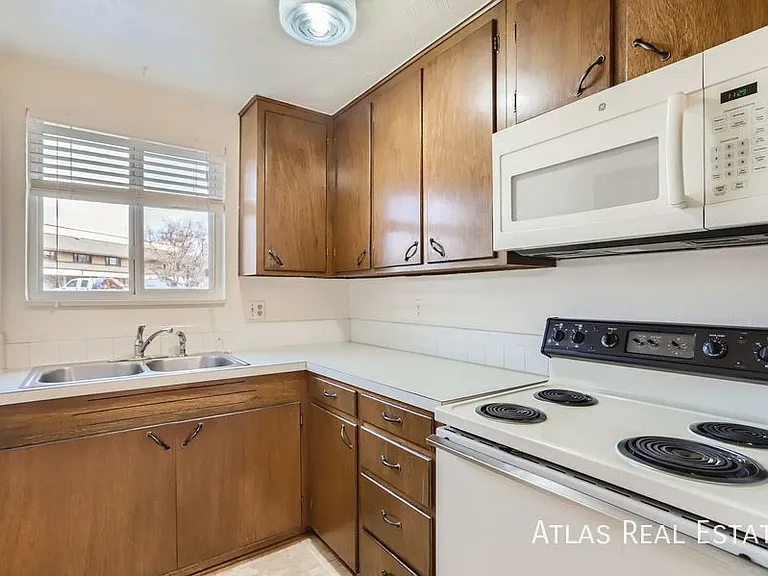 27 Denver Way #7 — Photo 4