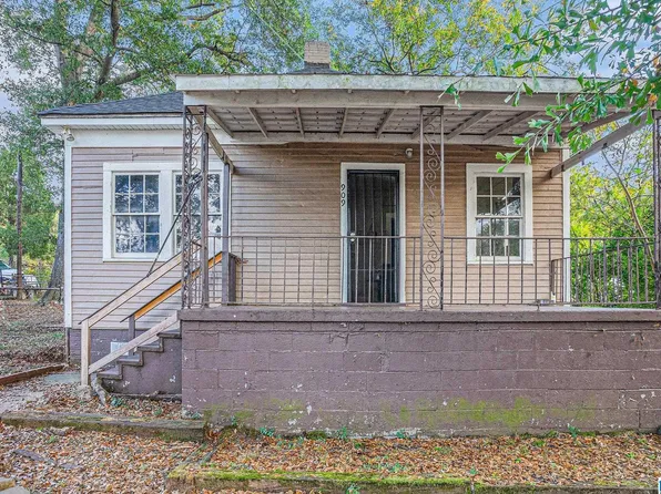 909 Exeter Ave, Bessemer, AL 35020