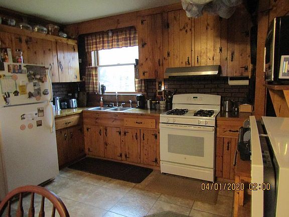 5th image of 79 Mountain Top Ln