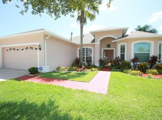 5556 Crepe Myrtle Cir, Oviedo, FL 32765
