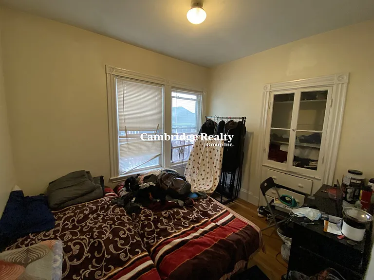 80 Hillside St #3T — Photo 5