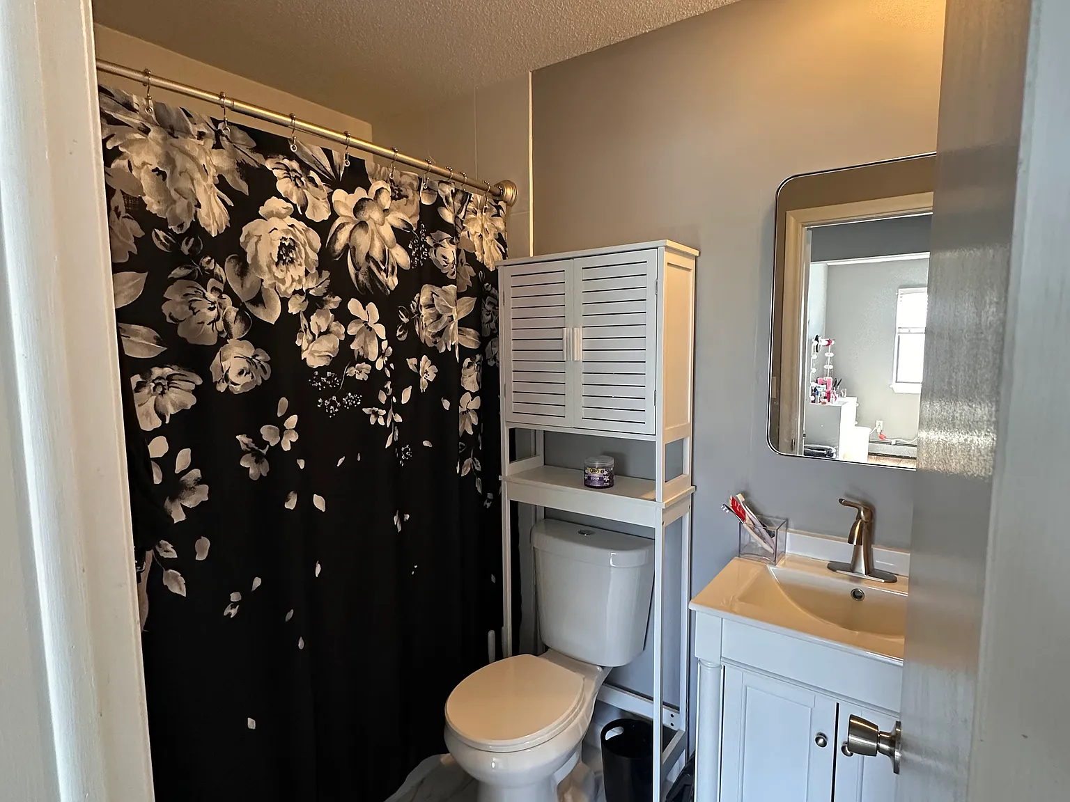 2 bed, 945 sqft, $2,000 — Photo 4