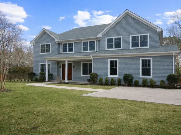 99 Spinney Rd, East Quogue, NY 11942