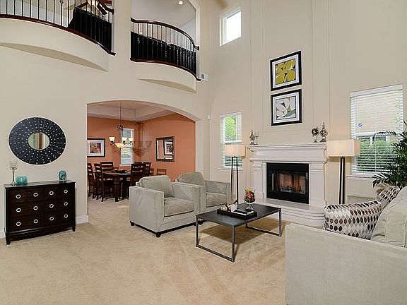 5th image of 8522 Mandorla Cir