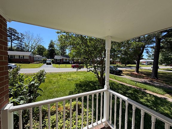4th image of 2210 Manlyn Rd
