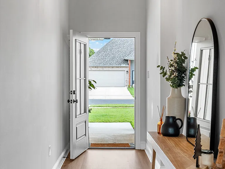 24 Venecia Ct — Photo 23
