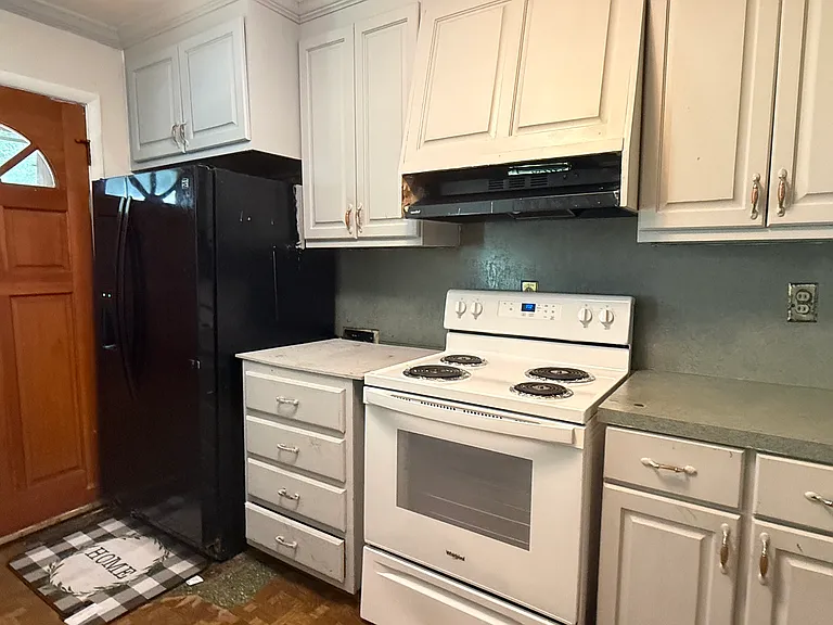 806 W Sugar Creek Rd — Photo 5