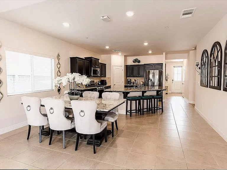 4113 Alamos Ave — Photo 3