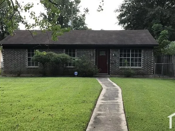 2335 Gladys St #1, Beaumont, TX 77702