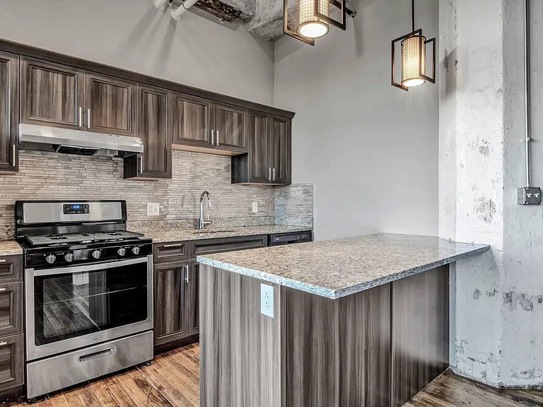 Crescendo Loft Apartments — Photo 22