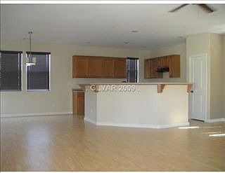 3rd image of 10026 Hollis Mountain Ave