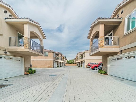 5th image of 4307 Carlin Ave #20