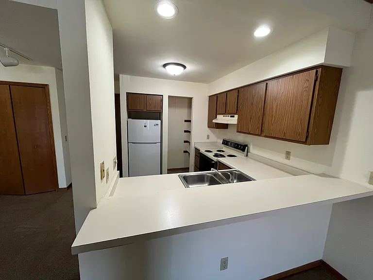 Londonderry Lofts — Photo 39