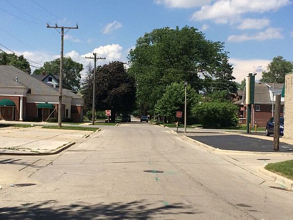 4th image of 1012 S 10th Ave