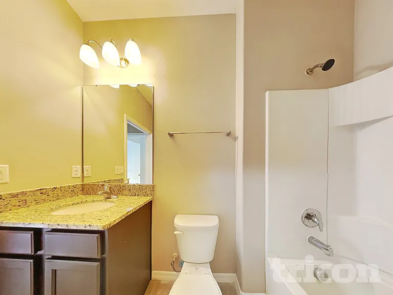 112 Waterside Cir — Photo 13